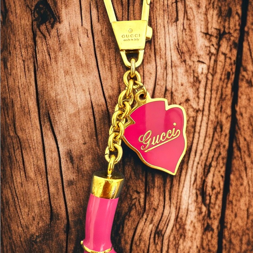 Gucci Boots and Shield Key Holder - Vintage - Picture 3 of 6